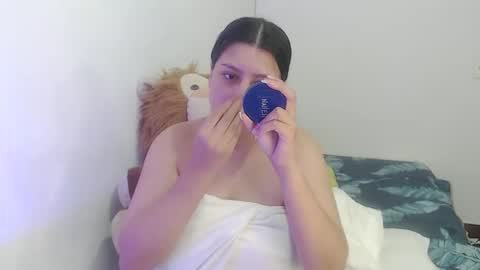 imsweetlips online show from October 8, 8:15 pm