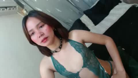hi its me pearl online show from September 18, 6:39 am
