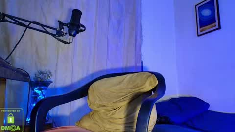 Snapshot of imyourg0d chatting on September 11, 2:07 pm Daniel thumb up me please its important Im new INDEPENDENT MODEL online show from September 11, 2:07 pm
