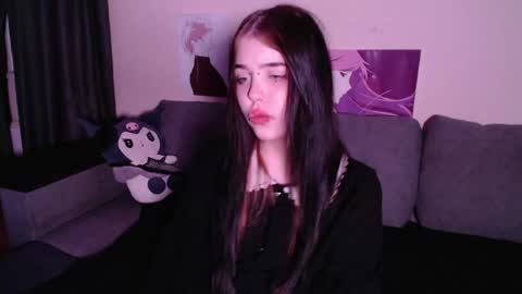 Alice online show from May 30, 10:30 pm