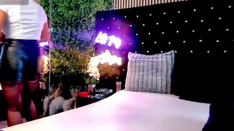 inanna_ishtar1 online show from October 14, 9:34 am