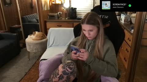 Snapshot of incognitoqueen chatting on January 12, 11:17 am Carter online show from January 12, 11:17 am