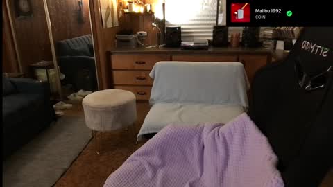Snapshot of incognitoqueen chatting on December 25, 6:52 am Carter online show from December 25, 6:52 am