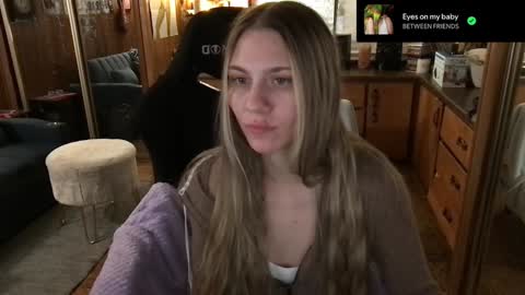 Snapshot of incognitoqueen chatting on January 22, 5:26 am Carter online show from January 22, 5:26 am