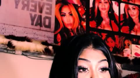 Snapshot of indian_dreamgirl chatting on September 13, 3:47 pm Bella Ambrosia online show from September 13, 3:47 pm