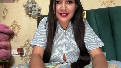 priya online show from June 2, 11:29 pm
