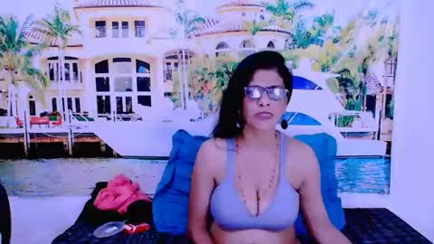 Femiez online show from February 5, 9:04 am