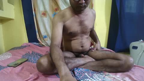 Snapshot of indiancumking chatting on January 25, 10:19 am inindiancumking online show from January 25, 10:19 am