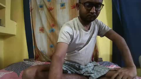 Snapshot of indiancumking chatting on March 9, 12:53 am inindiancumking online show from March 9, 12:53 am