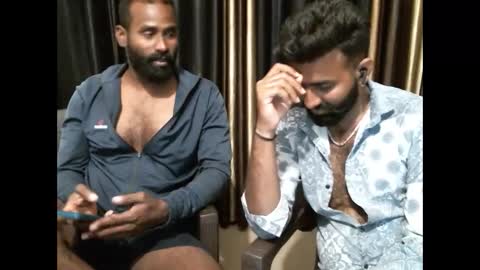 Snapshot of indianh chatting on February 5, 5:20 am indian hairy online show from February 5, 5:20 am