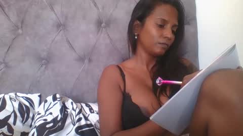 Snapshot of indianjasmin chatting on March 6, 8:09 am priya online show from March 6, 8:09 am