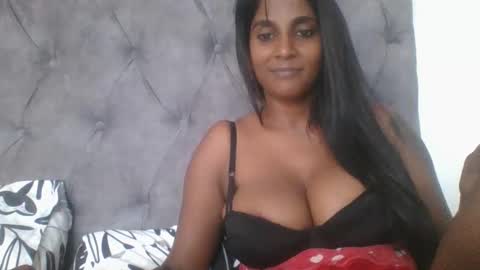 Snapshot of indianjasmin chatting on January 13, 10:03 am priya online show from January 13, 10:03 am