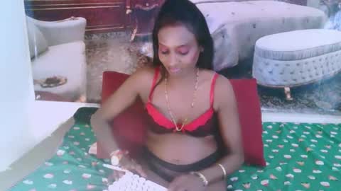 Leah online show from December 29, 11:50 pm