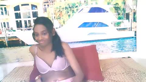Leah online show from December 20, 10:16 am