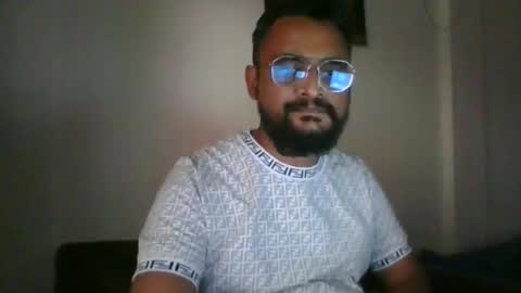 Indian lover online show from January 10, 11:22 am
