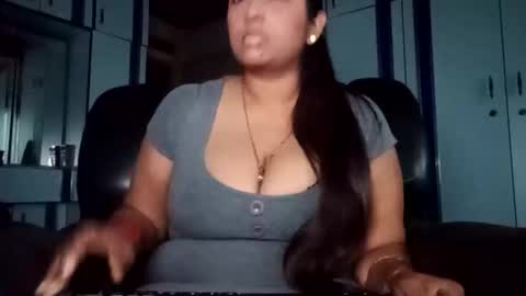 Snapshot of indianplaygal69 chatting on September 19, 3:05 pm Indianpalgal69 online show from September 19, 3:05 pm