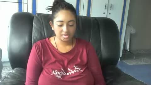 Snapshot of indianplaygal69 chatting on December 7, 5:32 am Indianpalgal69 online show from December 7, 5:32 am