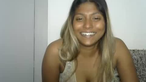 indianqtpie6 online show from October 1, 6:18 pm