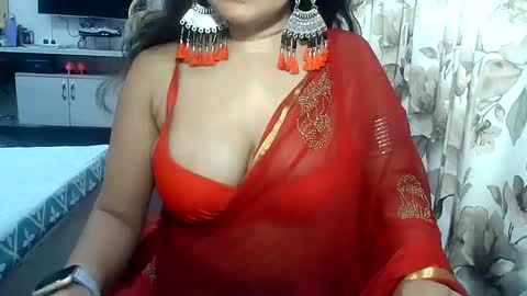 Radha online show from February 4, 6:06 pm
