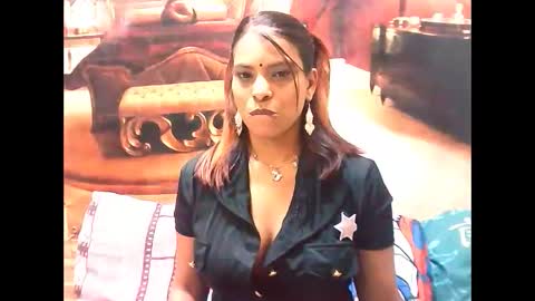 indiansexyass4u2luv online show from October 13, 3:03 pm