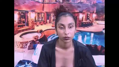 indiansexybutt4u2luv online show from April 18, 6:59 am