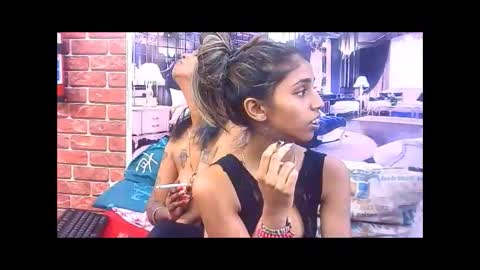 indiansexyslender4u2luv online show from December 18, 7:25 am