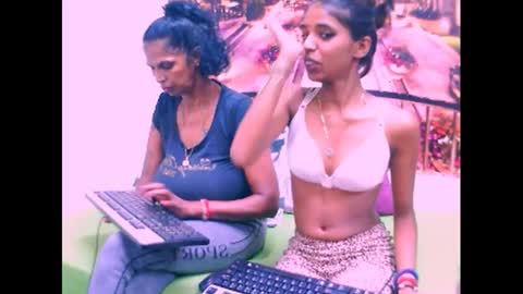 indiansexyslender4u2luv online show from February 24, 9:32 am