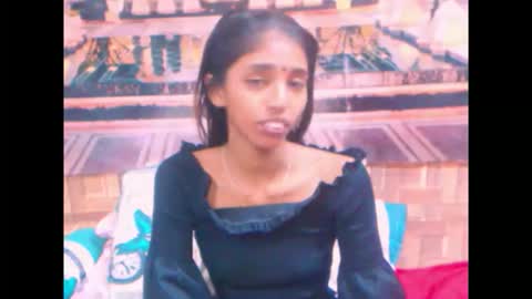 indiansexyslender4u2luv online show from October 17, 7:45 am