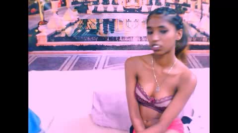 indiansexyslender4u2luv online show from February 19, 12:33 pm