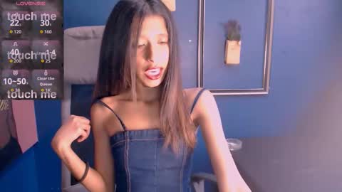 indianteazerxxxx online show from November 3, 8:15 am