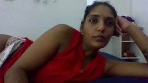 Snapshot of indianvixxenx chatting on January 9, 7:18 pm sam online show from January 9, 7:18 pm
