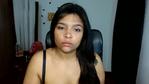 Aleja vallejo online show from September 27, 5:49 am