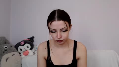 Snapshot of indigoelle chatting on March 12, 6:43 pm Indigo Elle online show from March 12, 6:43 pm