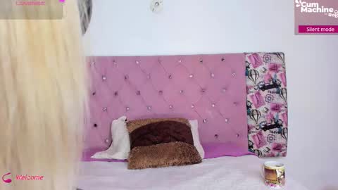 Indi  online show from November 16, 12:40 pm