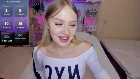 Snapshot of indykally chatting on March 1, 5:38 pm Indy Kally online show from March 1, 5:38 pm