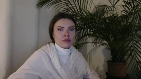 Sweet girl online show from December 6, 10:13 pm