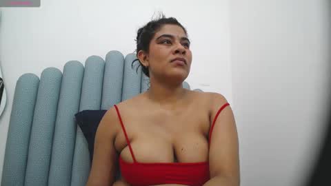Snapshot of iniyalaboni chatting on February 20, 8:47 pm Iniya online show from February 20, 8:47 pm