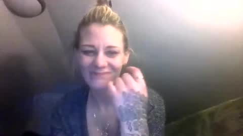 inkedvixon online show from February 27, 5:49 pm