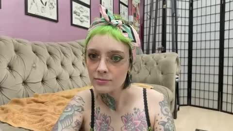 Inkminx online show from April 13, 2:16 am