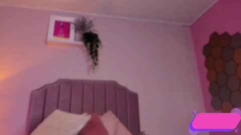 Snapshot of innana_babe chatting on January 4, 7:55 am Innana online show from January 4, 7:55 am