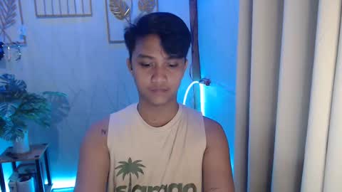 Neil online show from December 15, 4:40 am