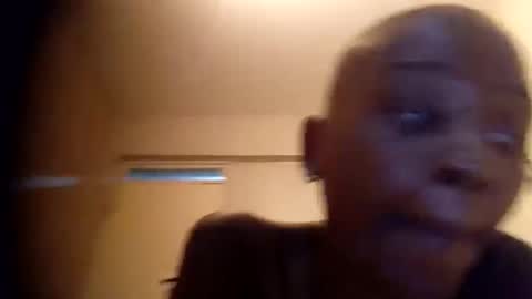 Snapshot of innocentcuteface chatting on February 17, 4:28 pm Amber online show from February 17, 4:28 pm