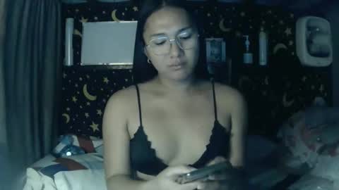 MAXINE online show from April 15, 2:20 pm