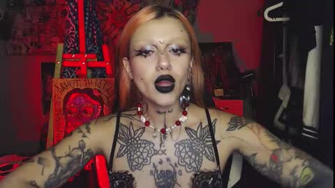 Insunnity666 online show from December 4, 8:19 pm