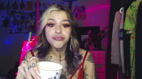 Insunnity666 online show from December 17, 9:38 pm