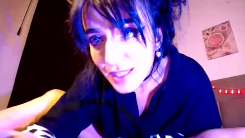 Snapshot of intheheaven91 chatting on January 13, 4:28 am Little Gretchen online show from January 13, 4:28 am
