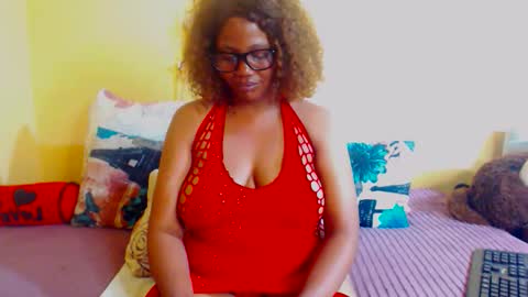 boniswa caroline online show from November 12, 11:18 pm