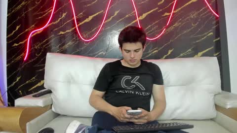 Snapshot of invincible200 chatting on September 17, 3:15 pm invincible200 online show from September 17, 3:15 pm