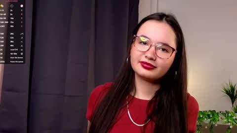 Snapshot of iralascola chatting on September 14, 2:03 am Mia online show from September 14, 2:03 am