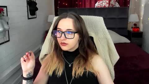 IreneBailey online show from October 27, 9:20 am